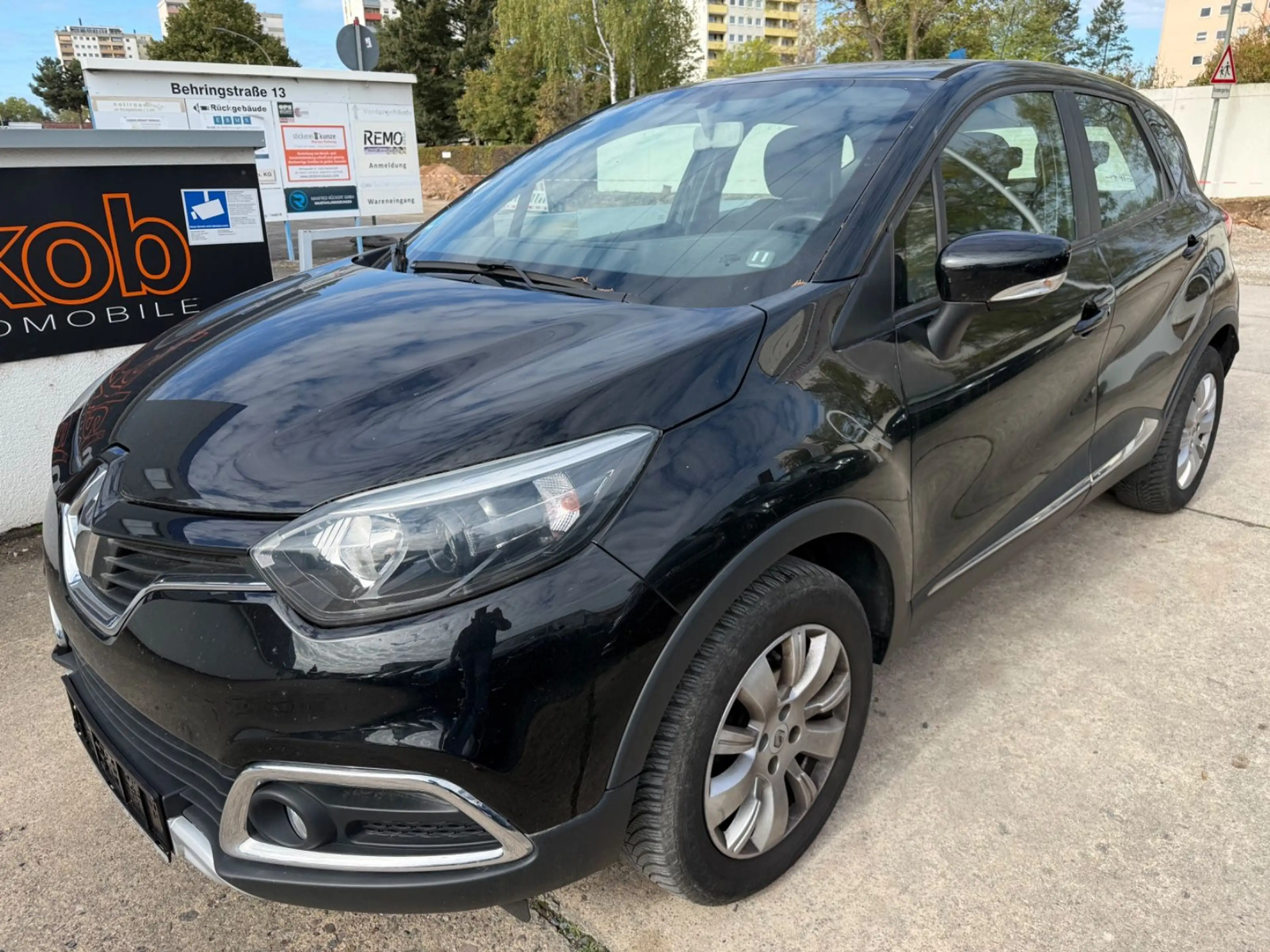 Renault Captur Experience+TEMPOMAT+USB+BC+MFL+ — photo 3