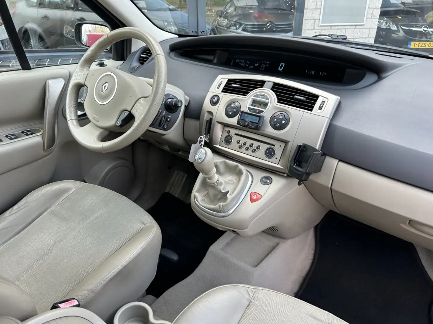 Renault Grand Scenic 2.0-16V Privilège leer panorma apk onderhoud Бежевий - 2