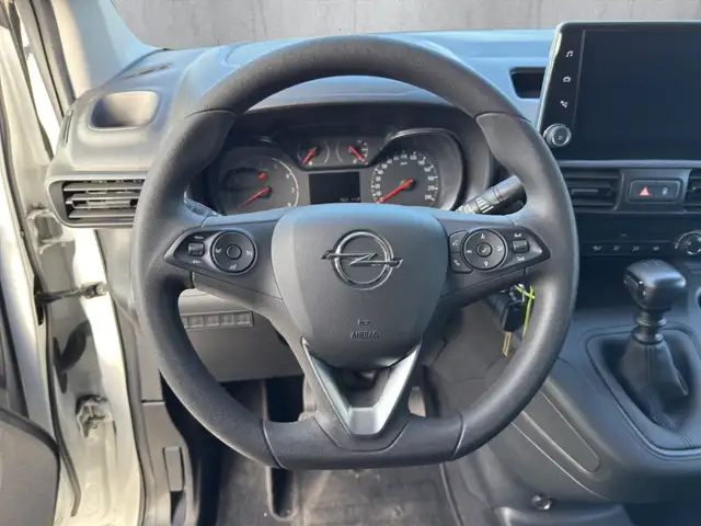 Opel Combo view 9
