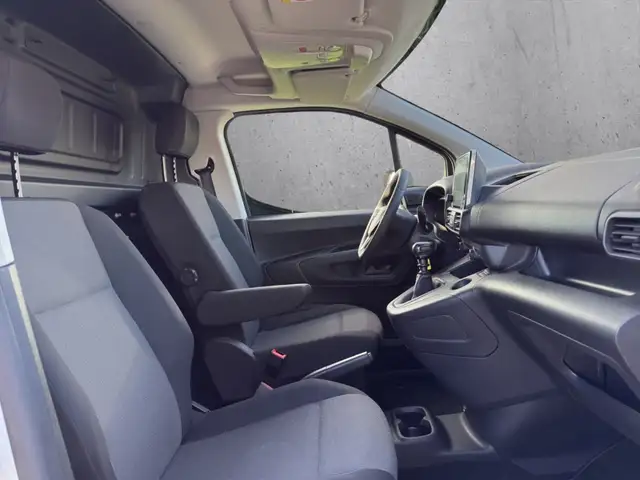 Opel Combo view 12