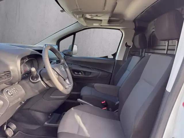 Opel Combo view 8