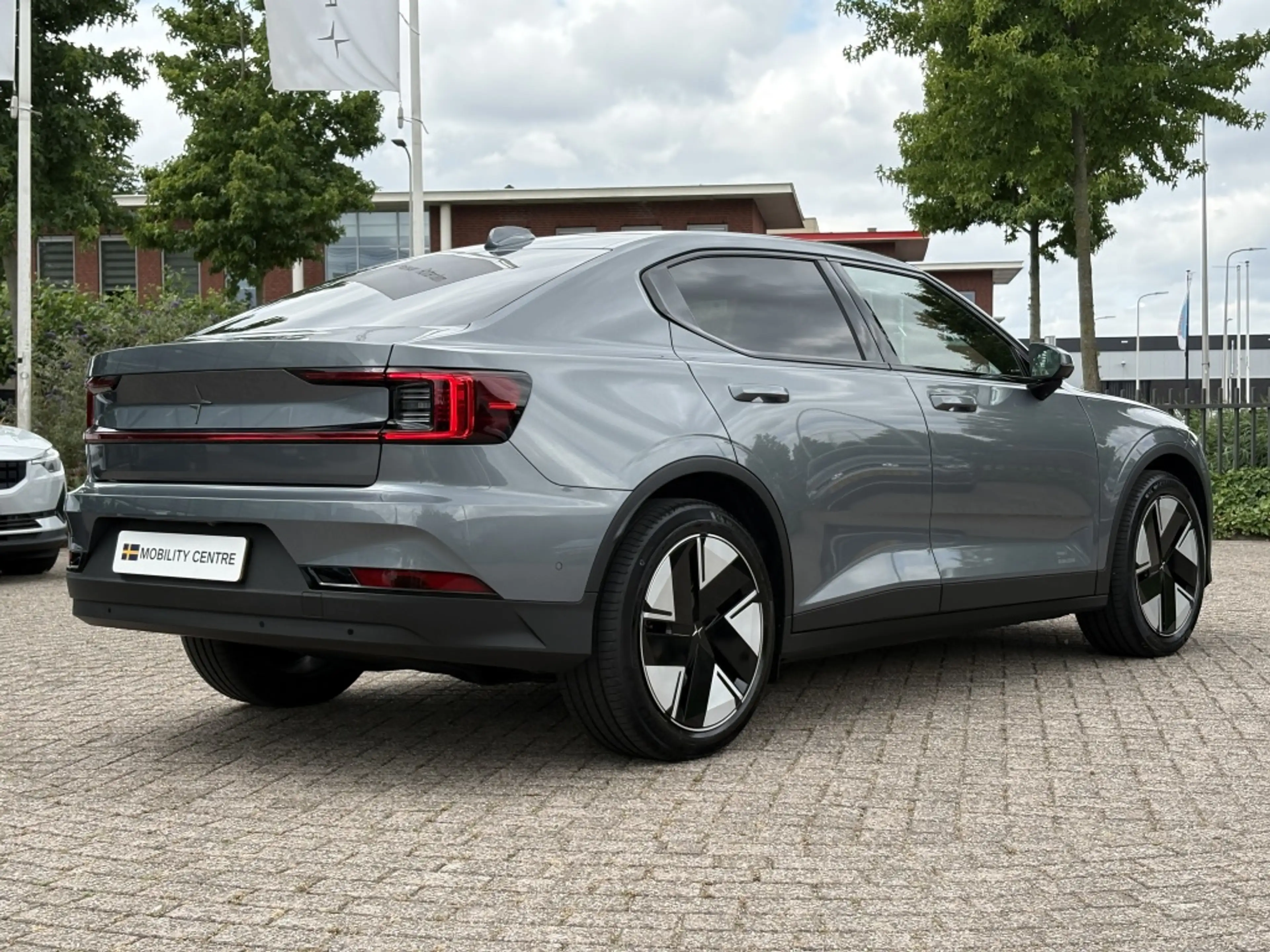 Polestar 2 Long range Single motor 82 kWh | Prime | Harmon&Ka — photo 5