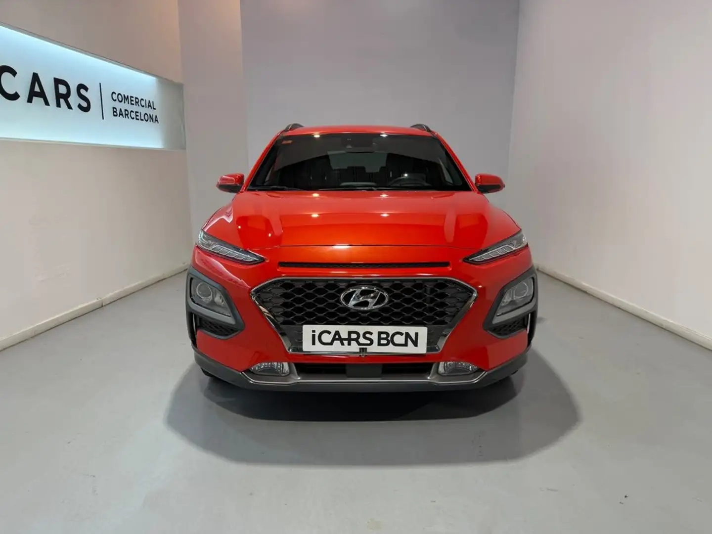 Hyundai KONA 1.0 TGDI Klass 4x2 Naranja - 2