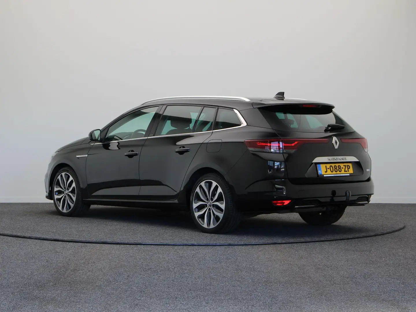 Renault Megane E-Tech Estate Plug-In Hybrid 160pk Business Edition One T Schwarz - 2