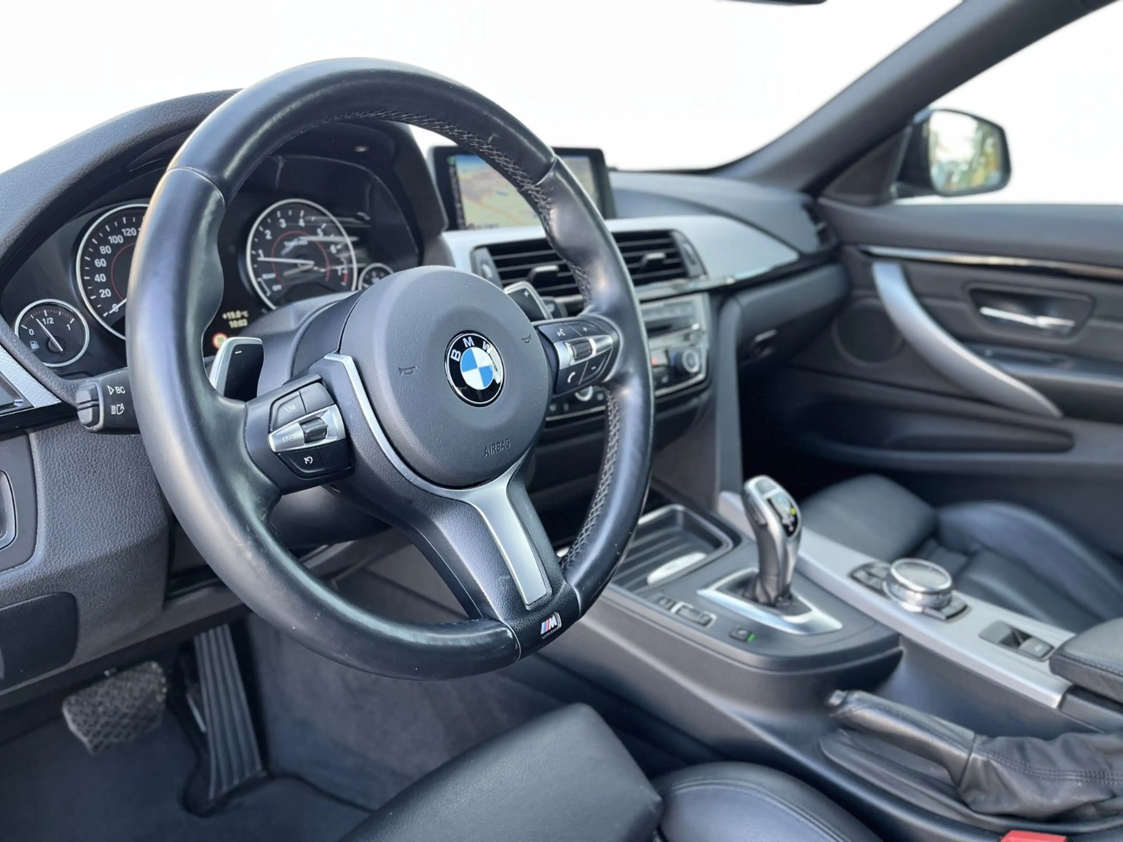 BMW 435 i Cabrio AUT M-Paket NaviProf HiFi AHK 19" — photo 14