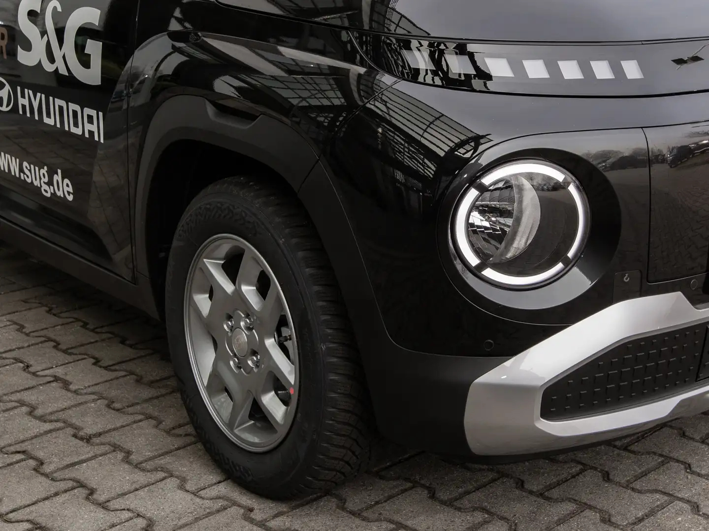 Hyundai Inster NAVI+WÄRMEPUMPE+SHZ+LENKRADHZG+SOFORT Noir - 2