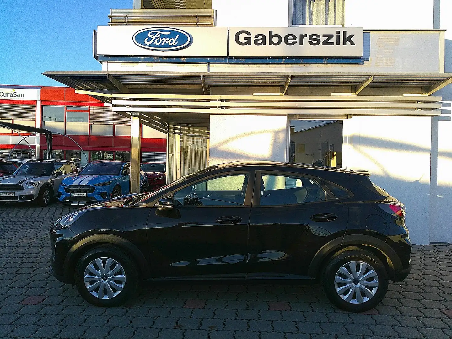 Ford Puma 1,0 EcoBoost Cool & Connect Schwarz - 2
