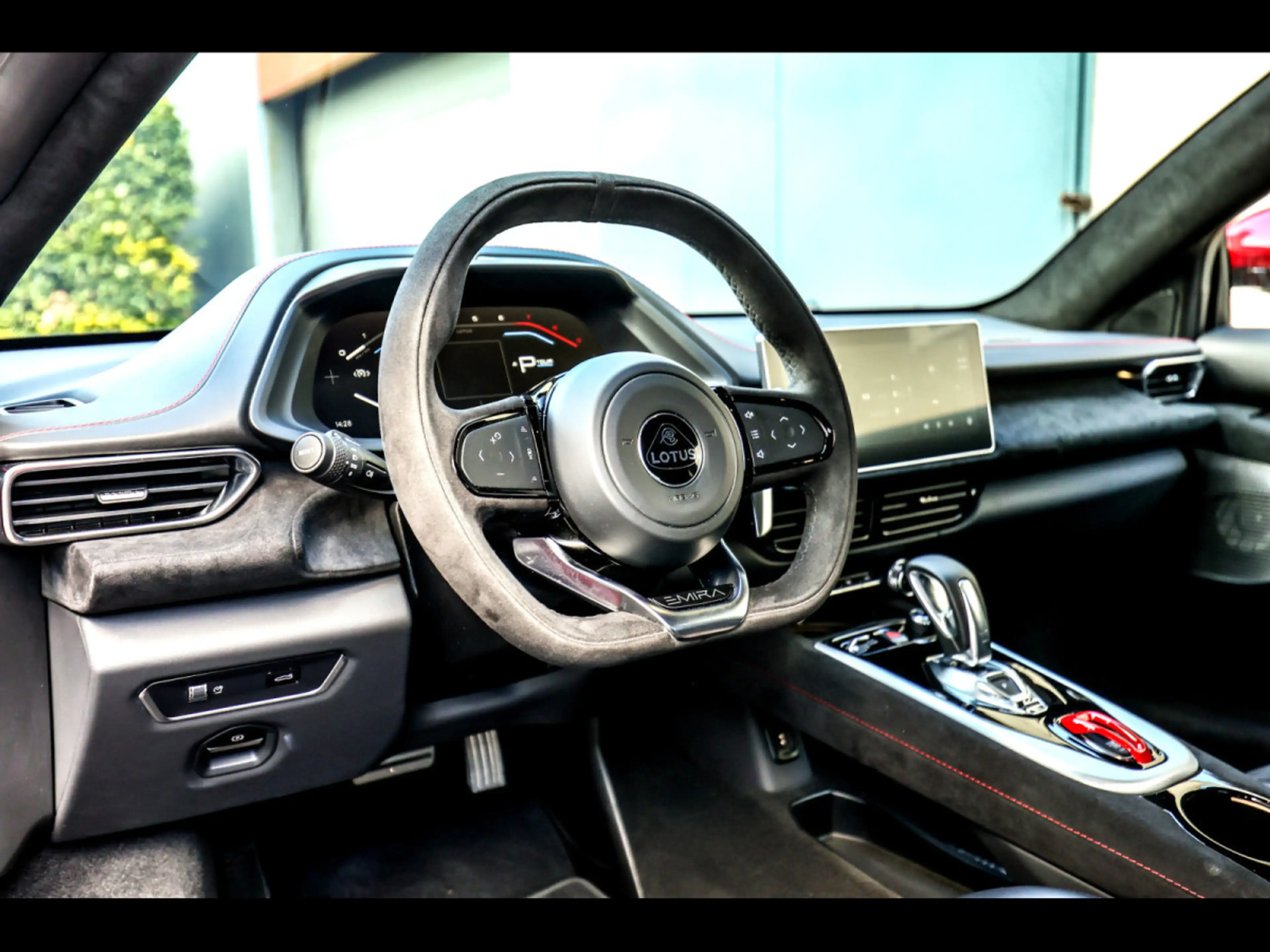 Lotus Emira COUPE 3.5 V6 FIRST EDITION DCT°MAGMA RED°KEF°KAM — photo 11