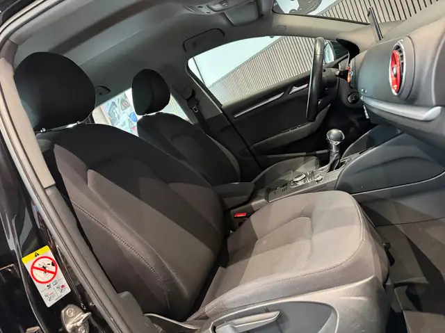 Audi A3 view 9