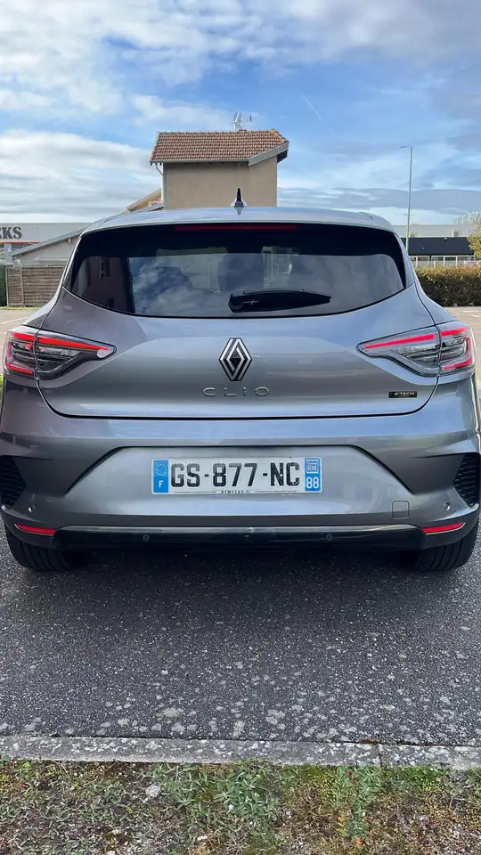 Renault Clio Citadine 3 portes — photo 3