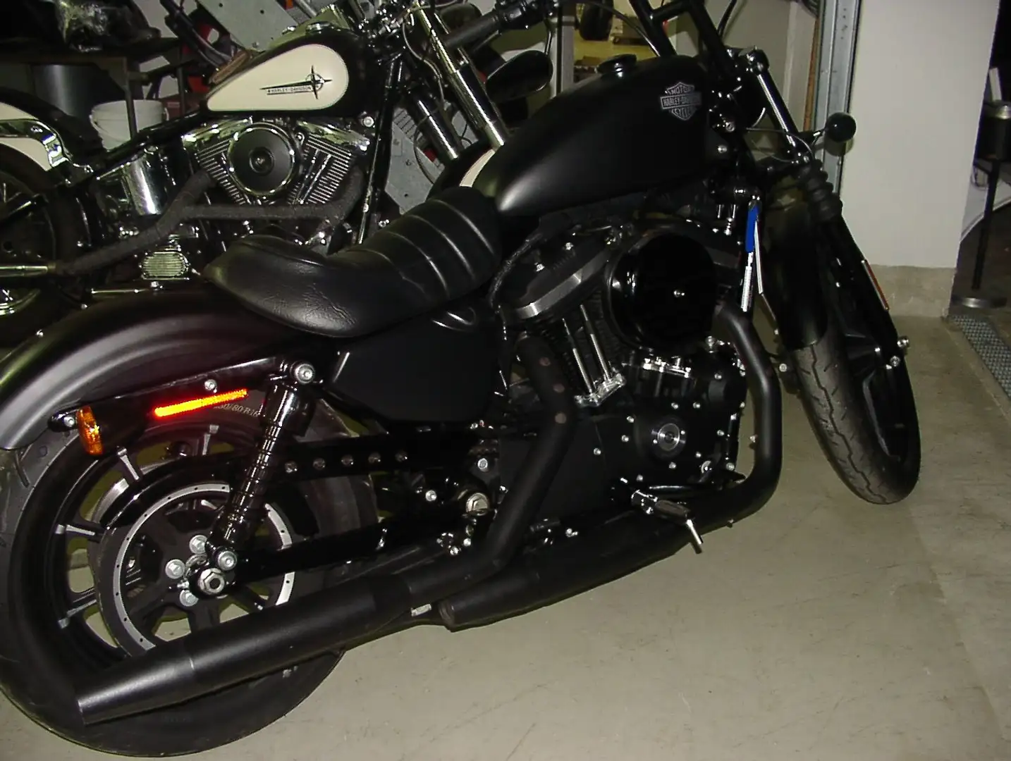 Harley-Davidson Sportster 883 Iron, schwarz matt, Service und TÜV neu ! Negro - 2