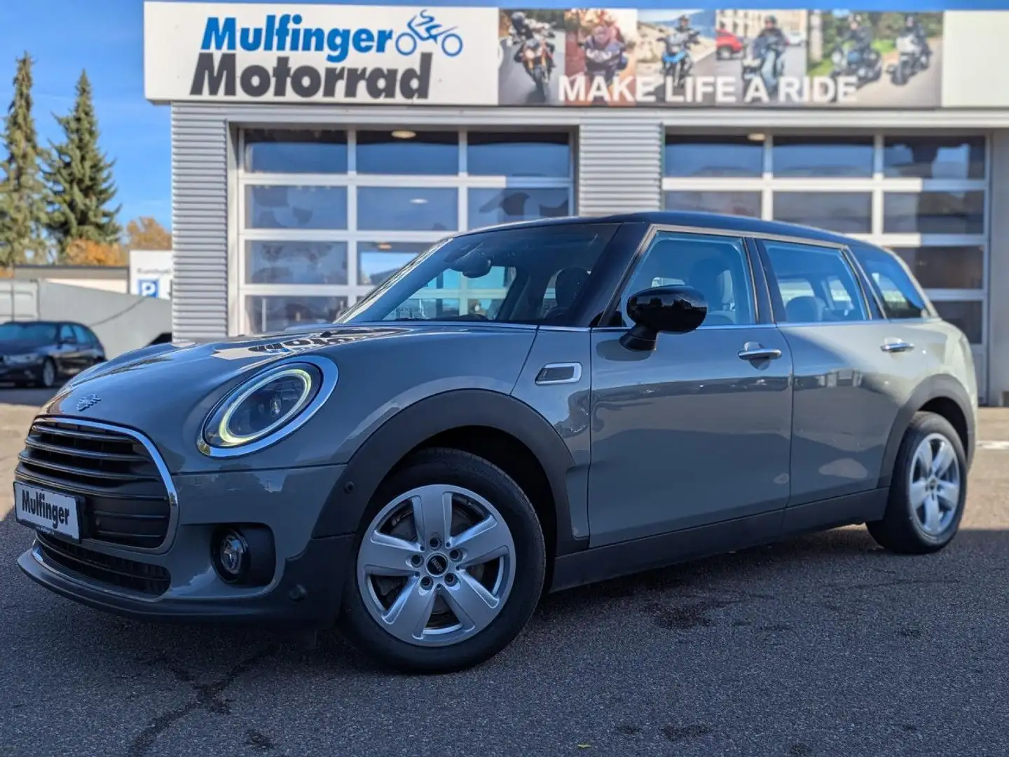 MINI Cooper Clubman Aut. Klima Navi LED ParkAss.Alu Grau - 2