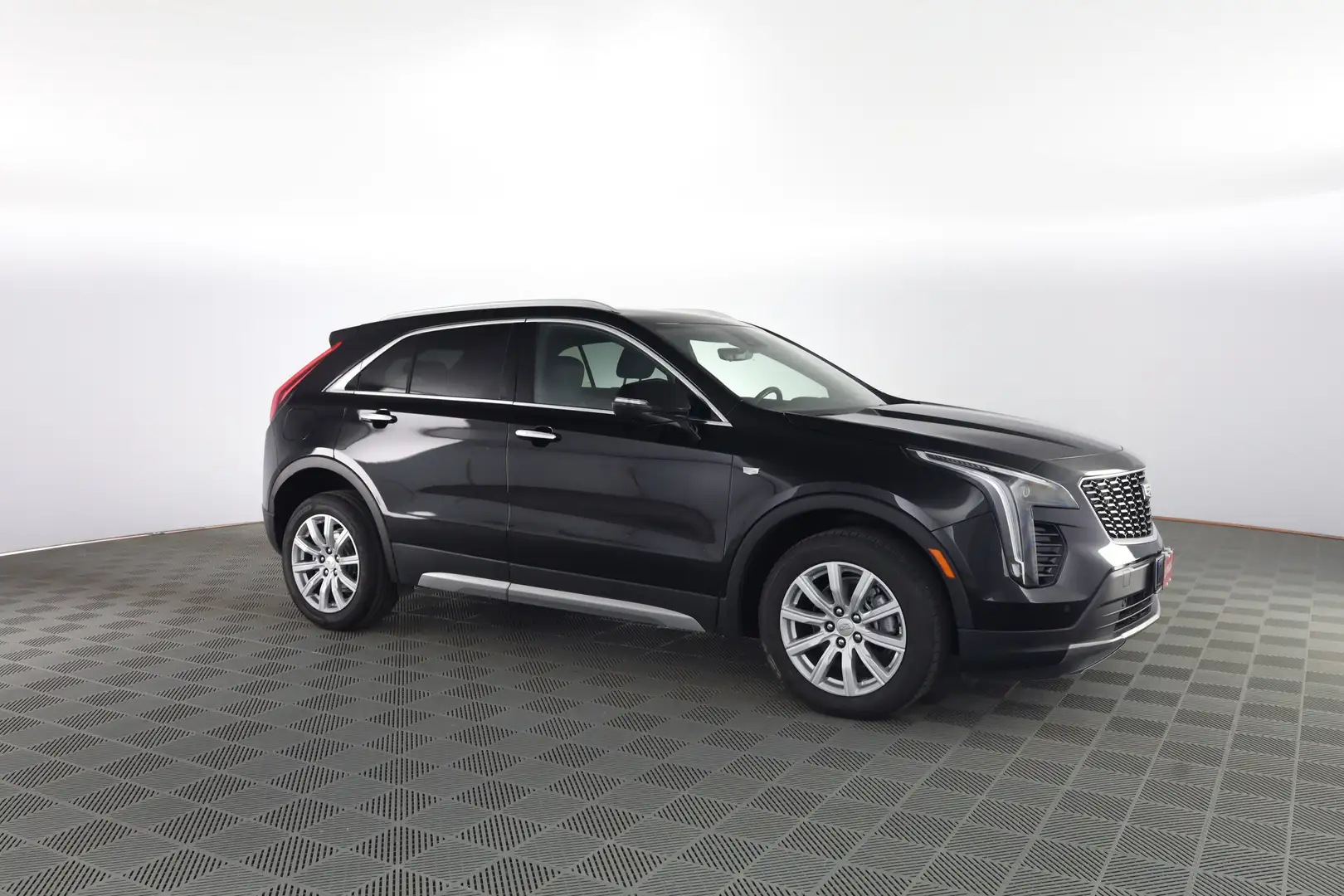 Cadillac XT4 XT4 350 TD AWD Premium Luxury Zwart - 2