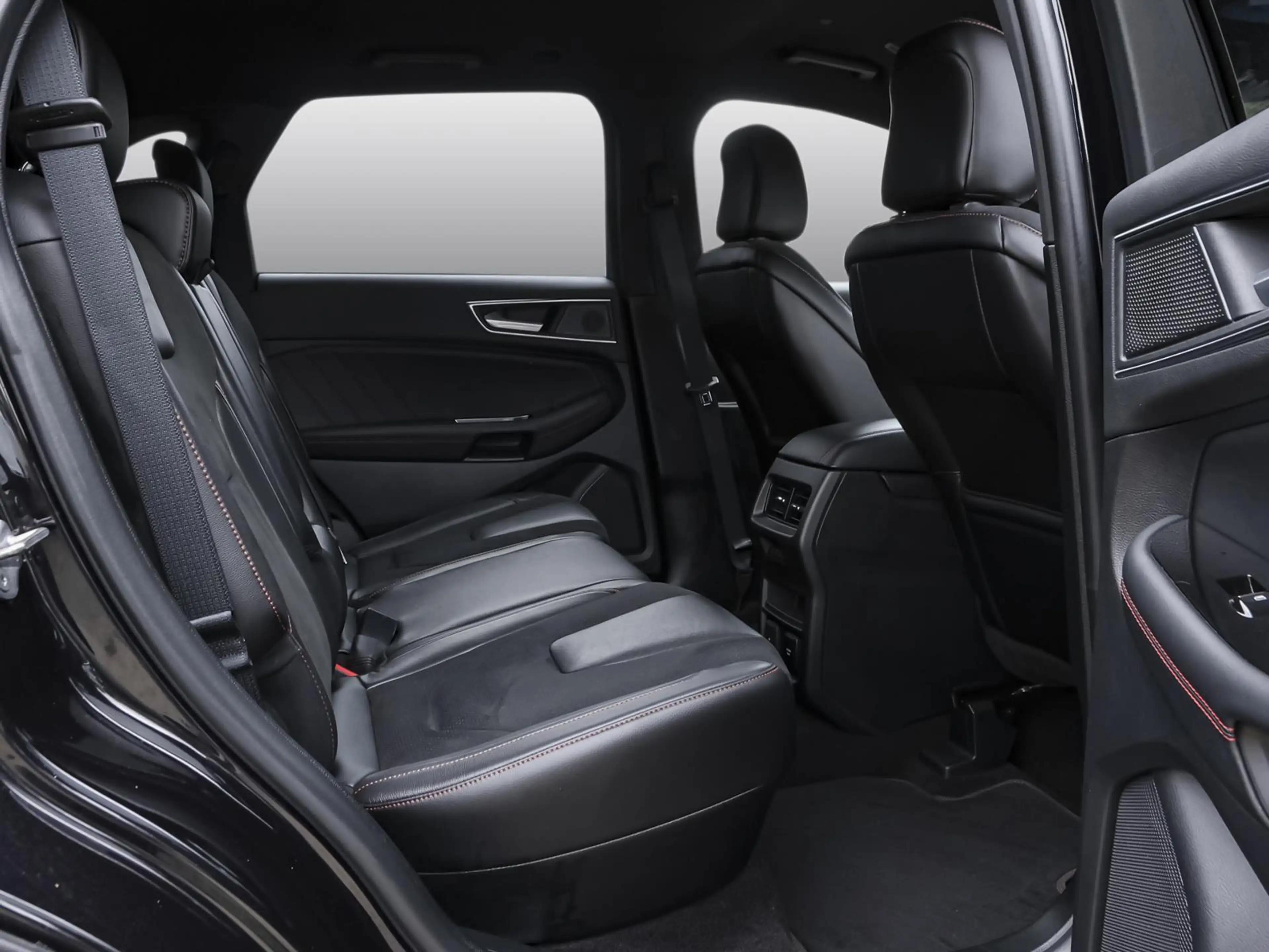 Ford Edge 2.0 EcoBlue ST-Line 4x4 S/S NAVI SHZ PDC BT — photo 4