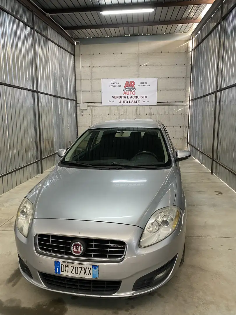 Fiat Croma 1.9 mjt 8v Emotion - 1