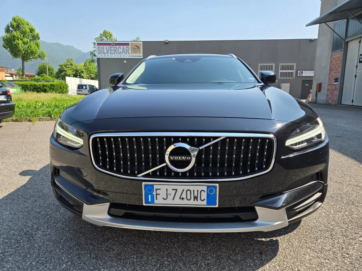 Volvo V90 Cross Country D5 AWD GEARTRONIC VOLVO OCEAN RACE 173kw Nero - 1