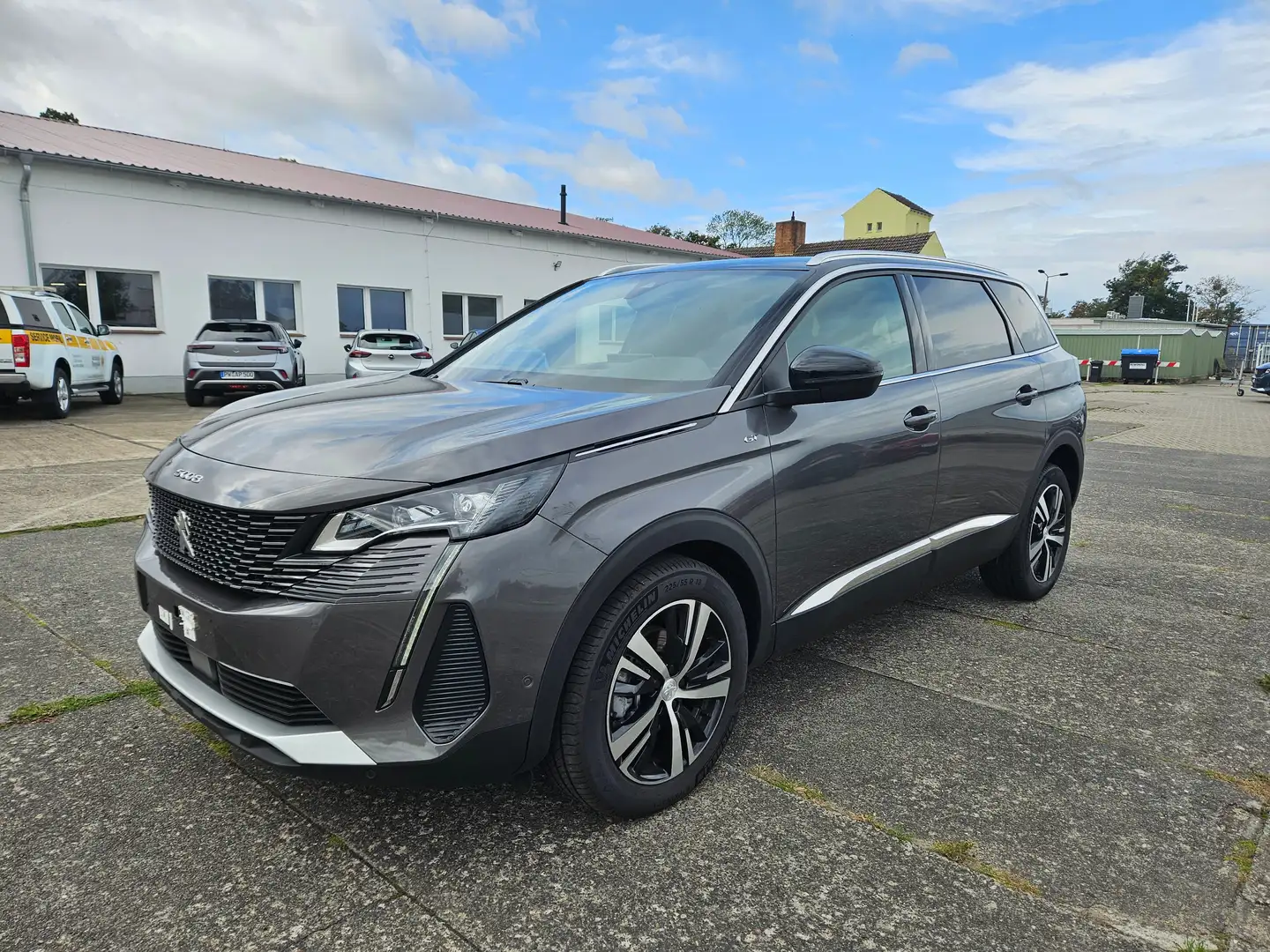 Peugeot 5008 GT AT NAVI Full-LED 7-Sitzer el.Heckkl. Totwinkel Gris - 1