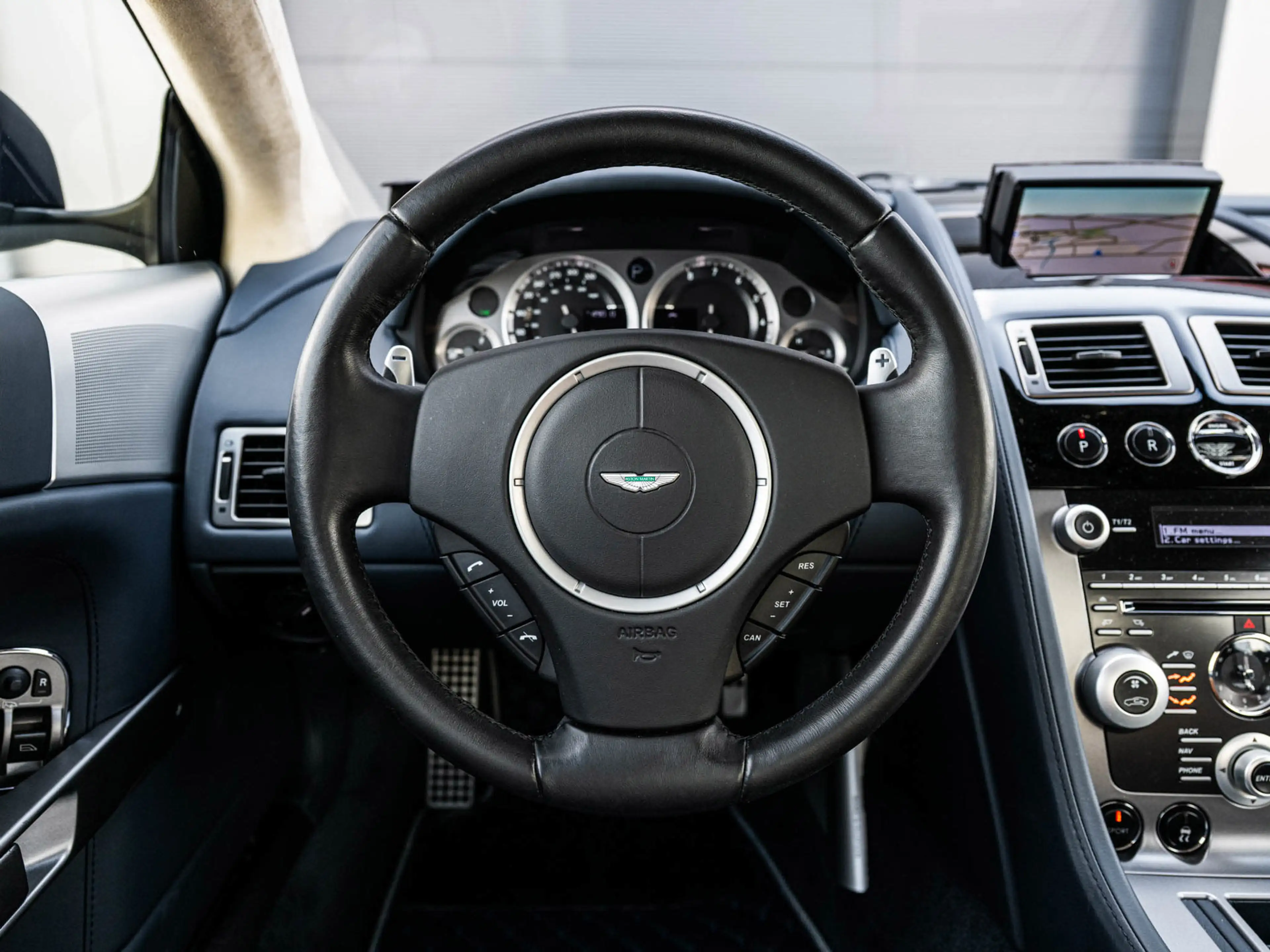 Aston Martin DB9 5.9 V12 Touchtronic | Dealer Oh | Mariana Blue — photo 13