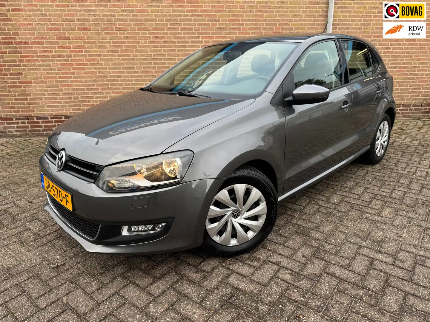 Volkswagen Polo 1.4-16V Highline Gris - 1