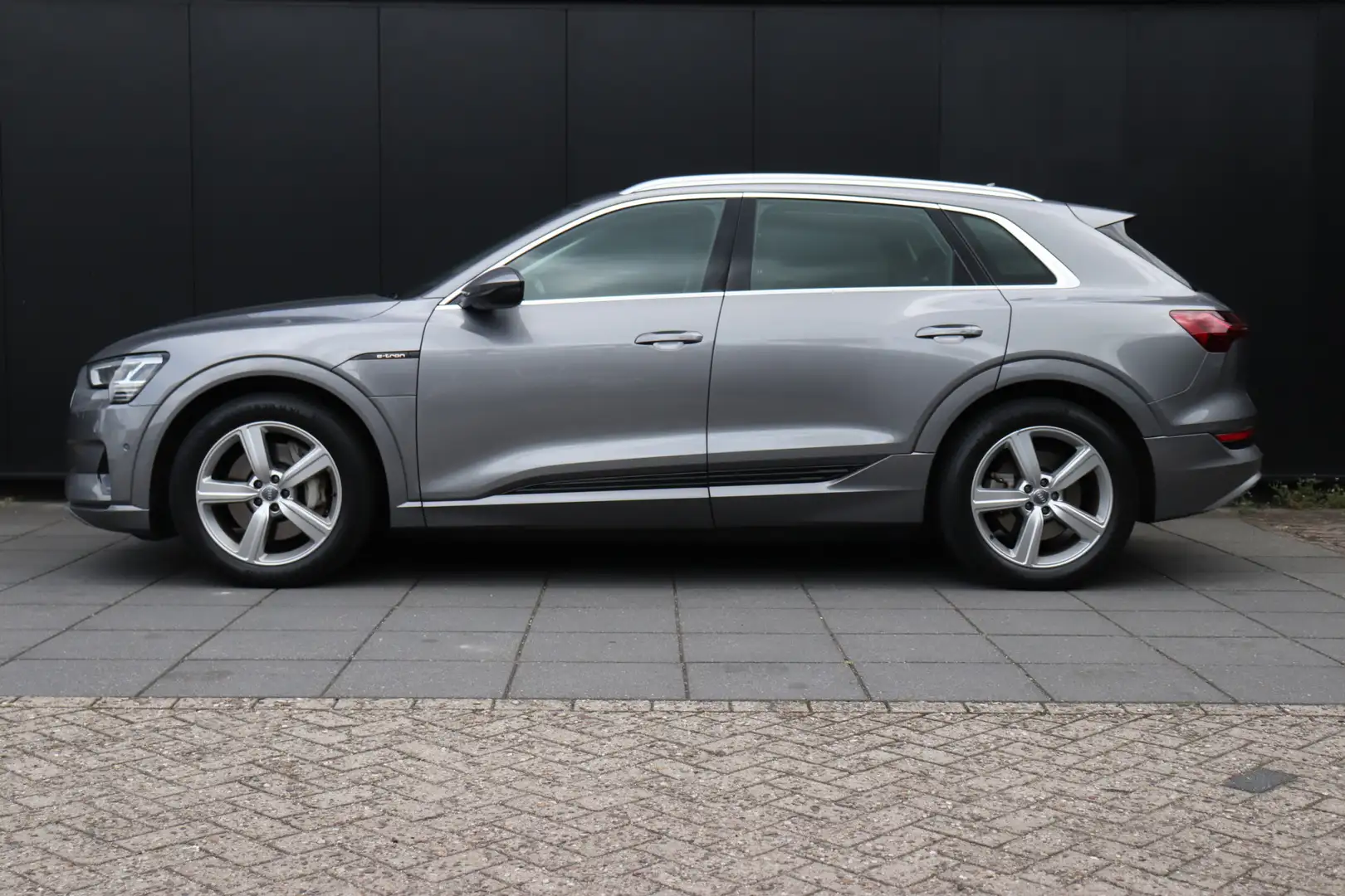 Audi e-tron 50 quattro Business edition 71 kWh | MEMORY | TREK Grijs - 2