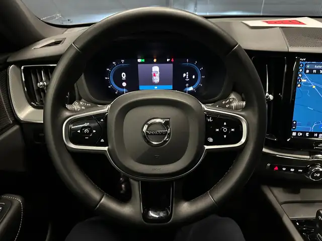 Volvo XC60 view 17