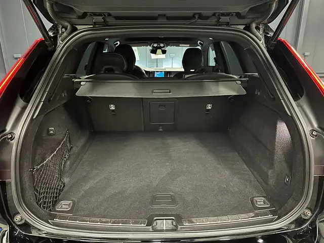 Volvo XC60 view 26