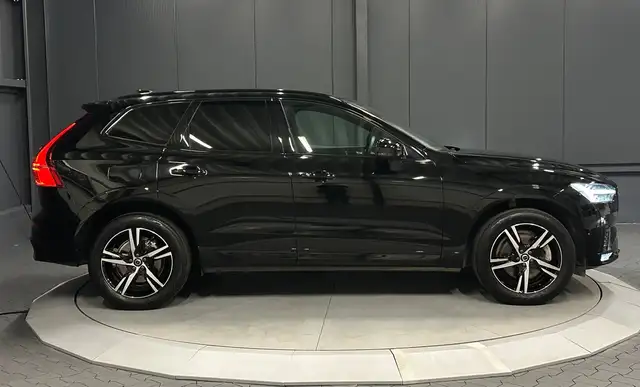 Volvo XC60 view 6
