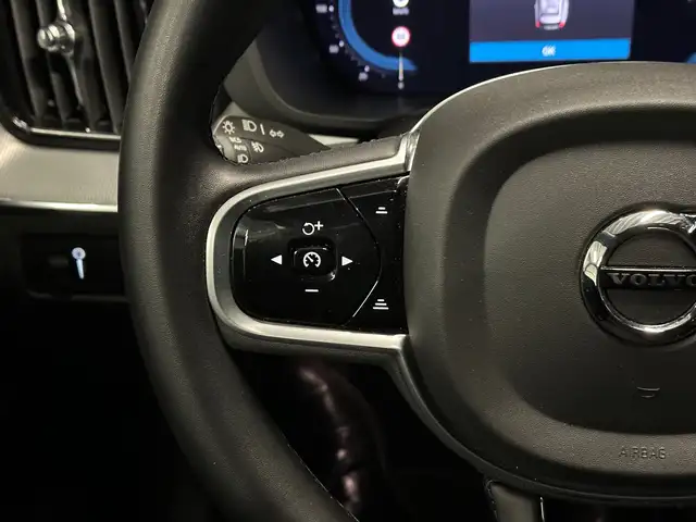 Volvo XC60 view 18