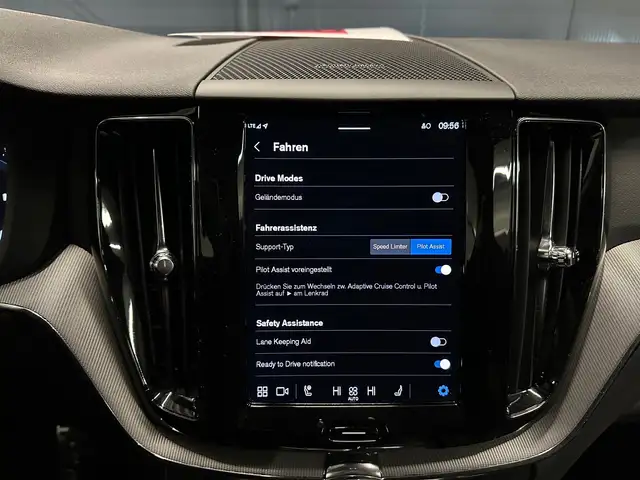Volvo XC60 view 23