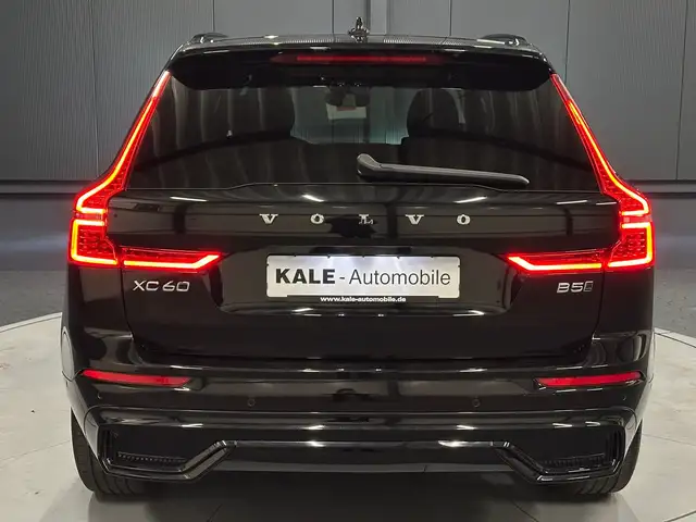 Volvo XC60 view 4