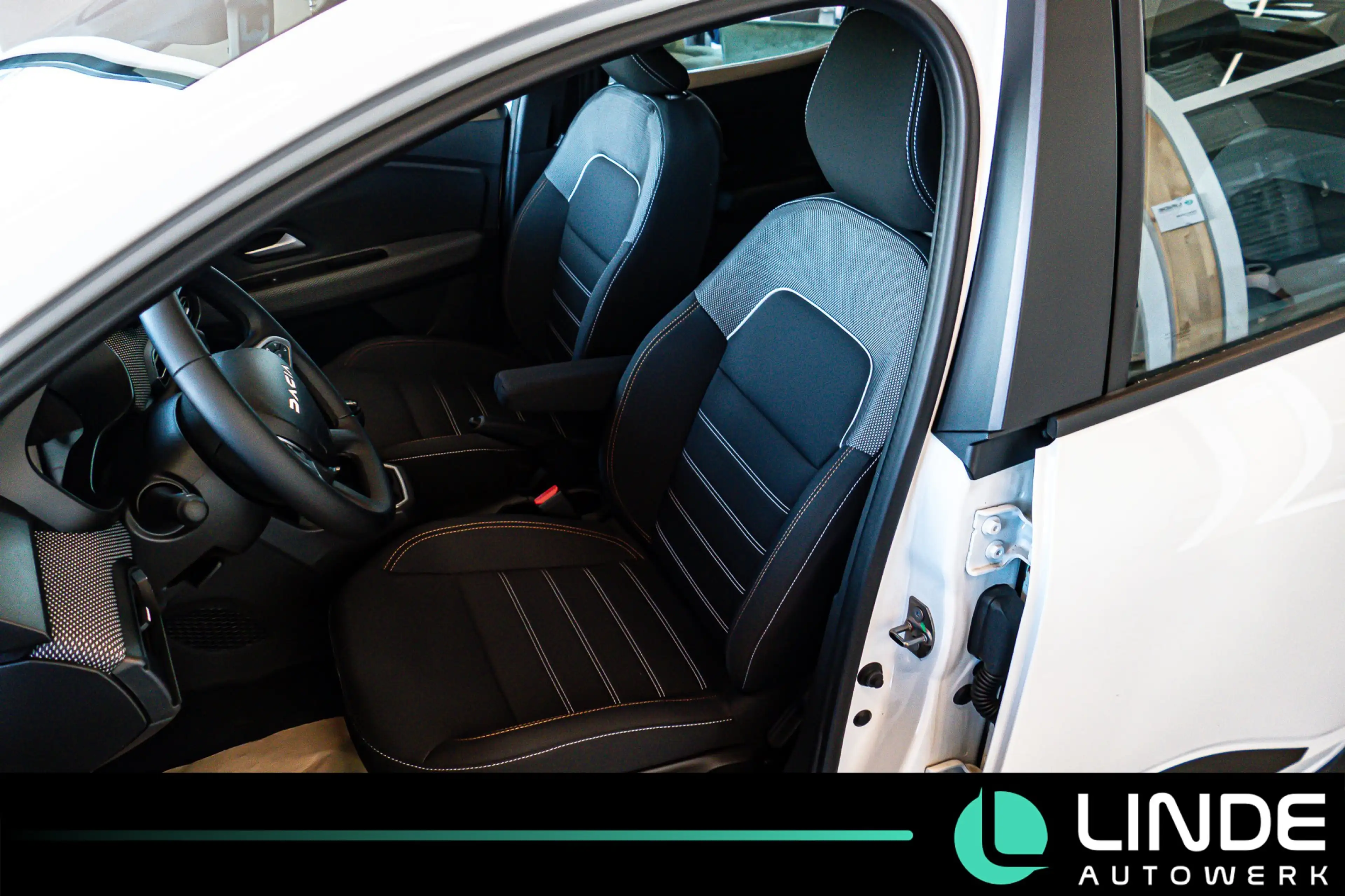 Dacia Sandero Stepway Expression |NAVI|R.KAMERA|SHZ — photo 11