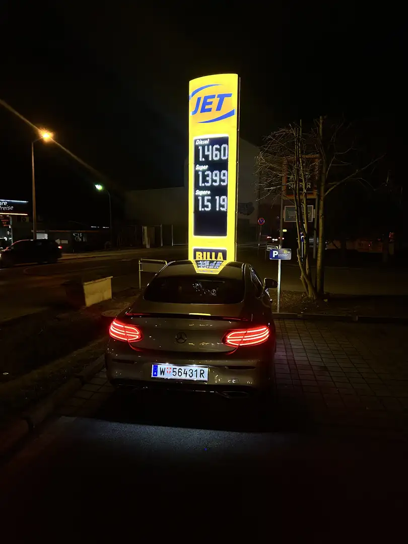 Mercedes-Benz C 180 Coupe Aut. AMG LINE *panorama* *burmester* - 1