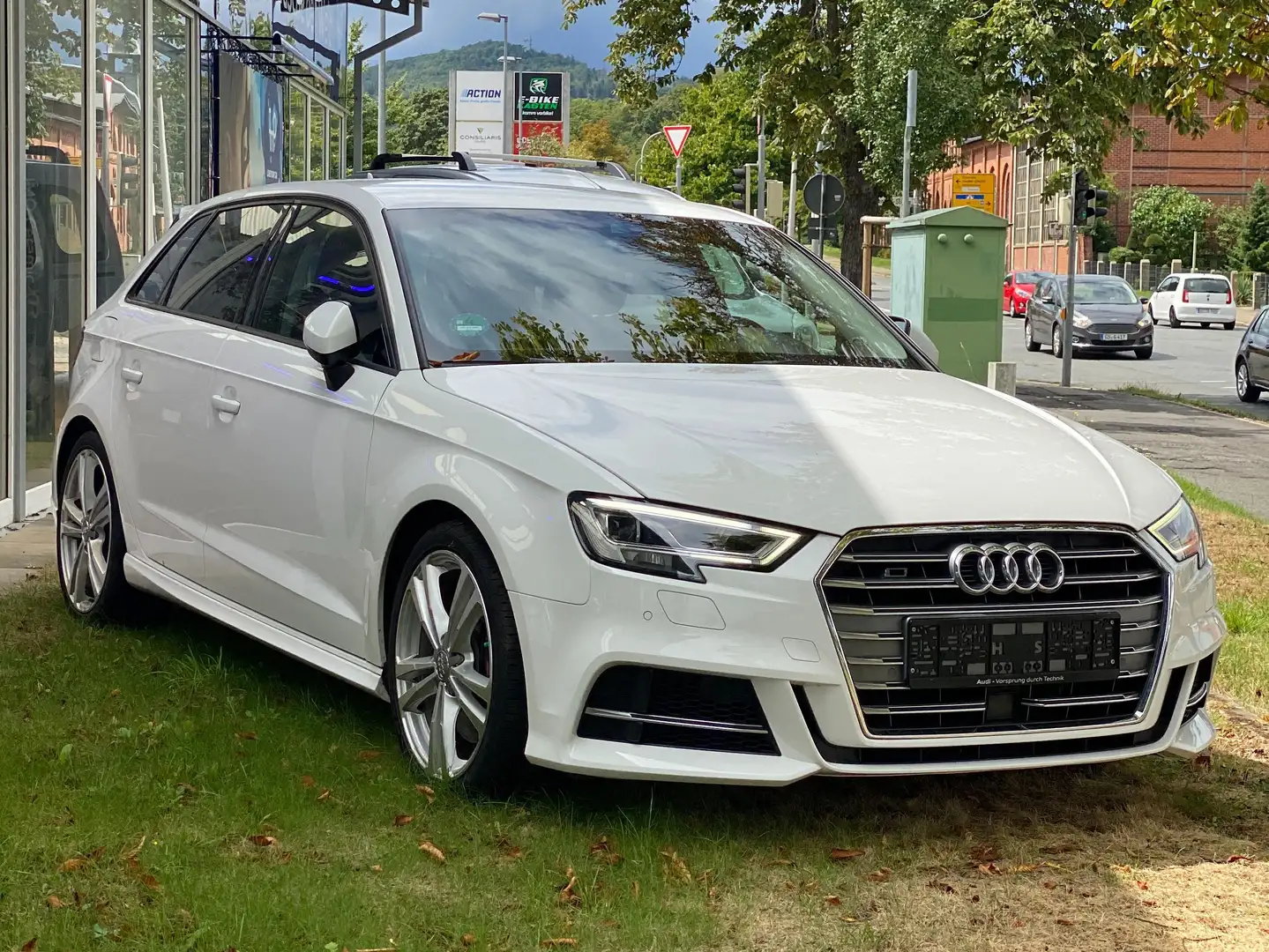 Audi S3 2.0 TFSI quattro Facelift*ACC*Spur*1.Hand Blanc - 1