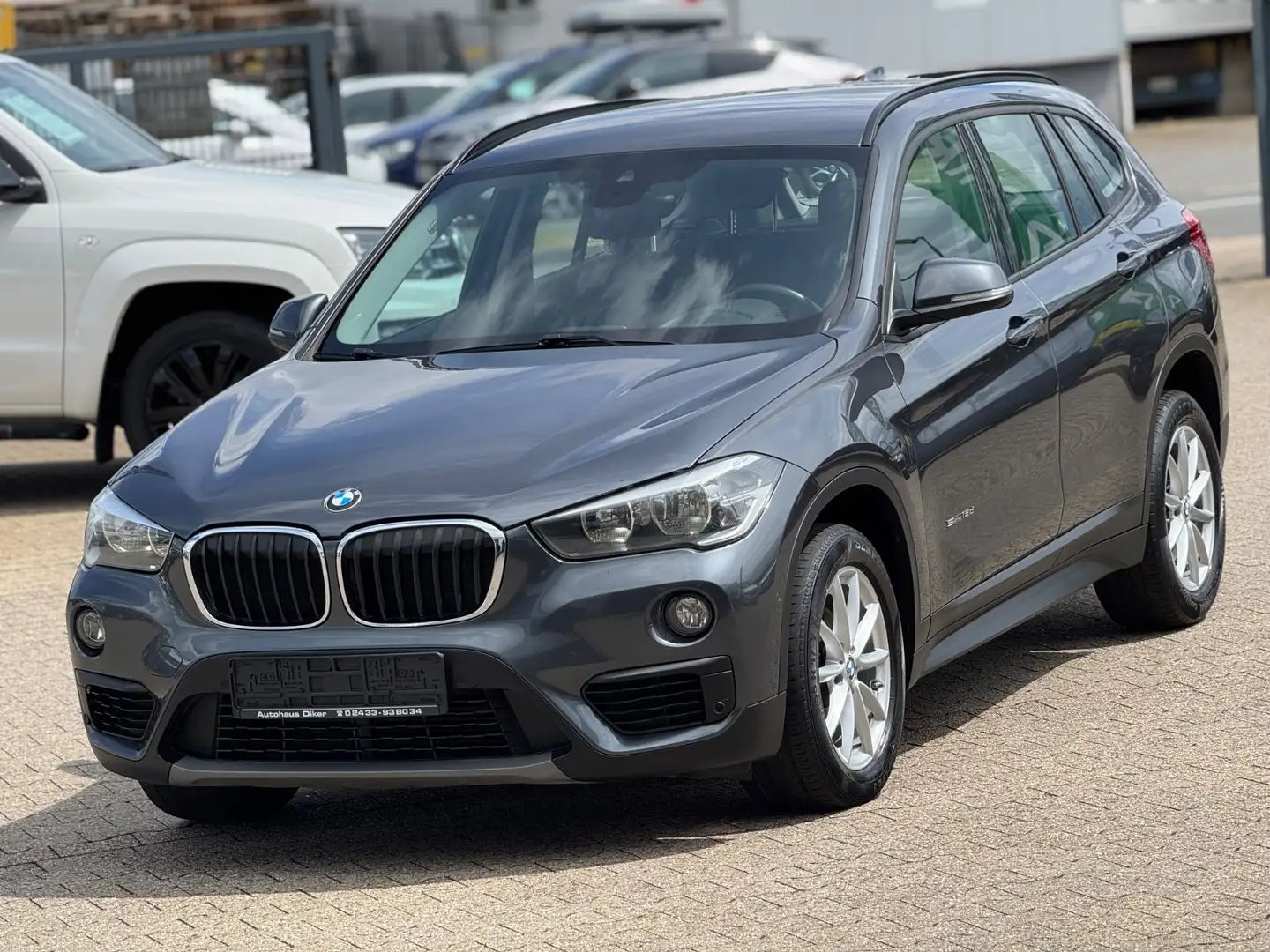 BMW X1 S Drive 16d Euro6,Navi - 1