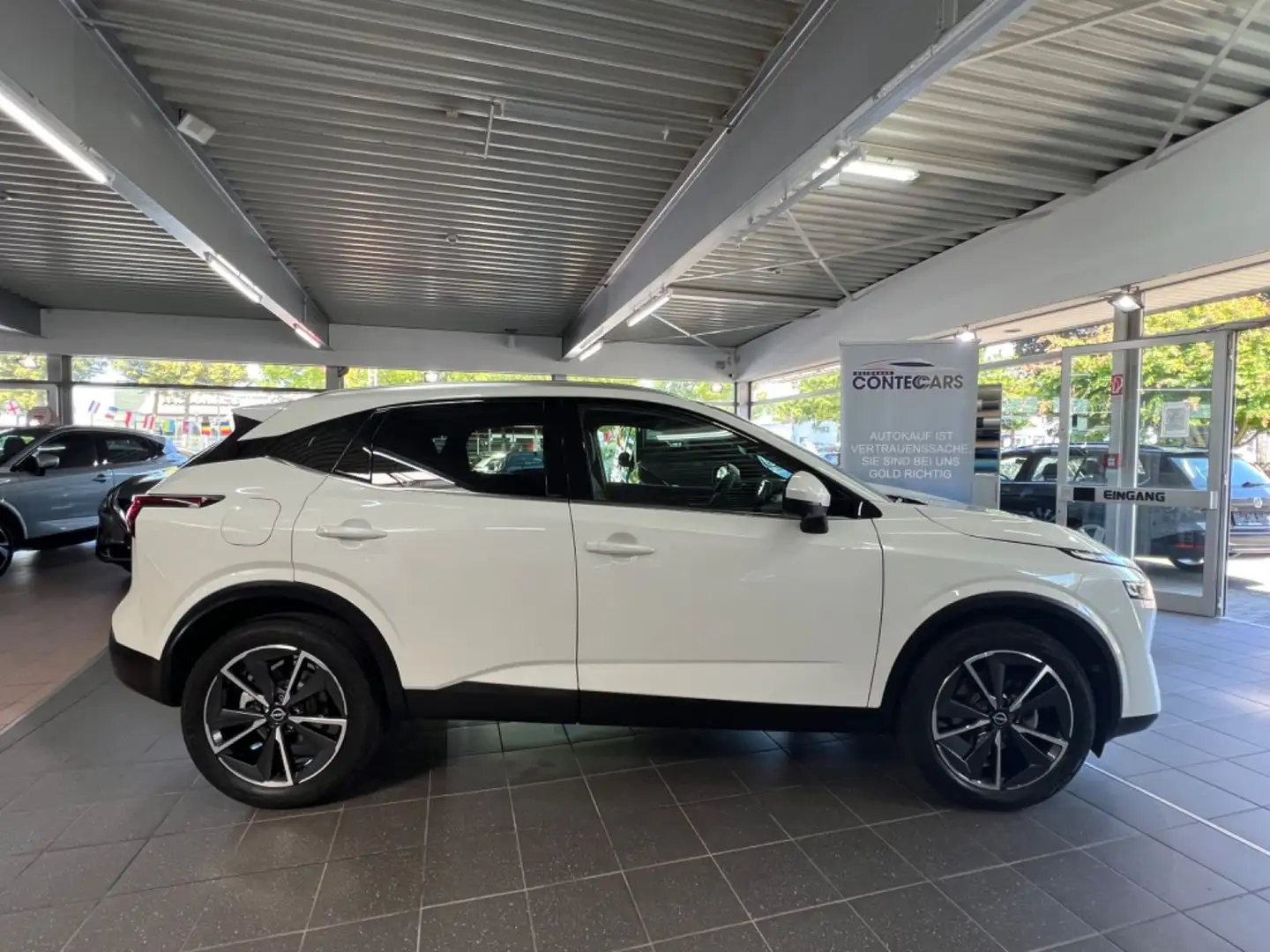 Nissan Qashqai 1.3 TEKNA+ plus VC+ACC+PANO+360°+HuD Weiß - 1