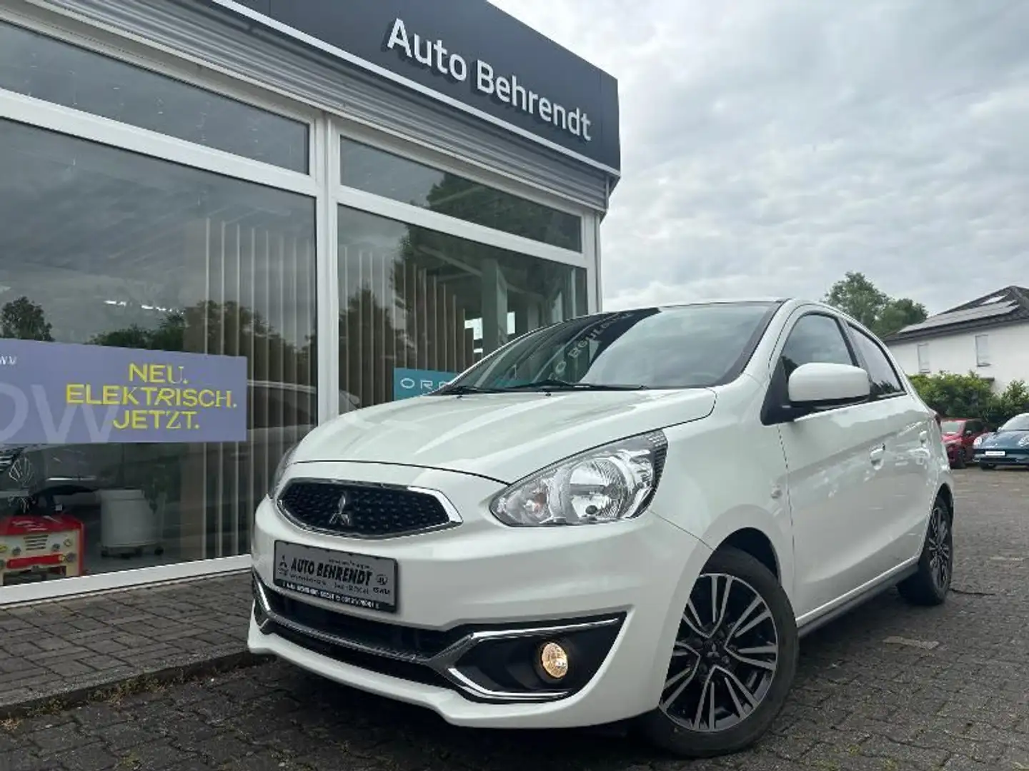 Mitsubishi Space Star Edition+ 1.2 *1.Hand*Allwetter*Navi* Weiß - 1
