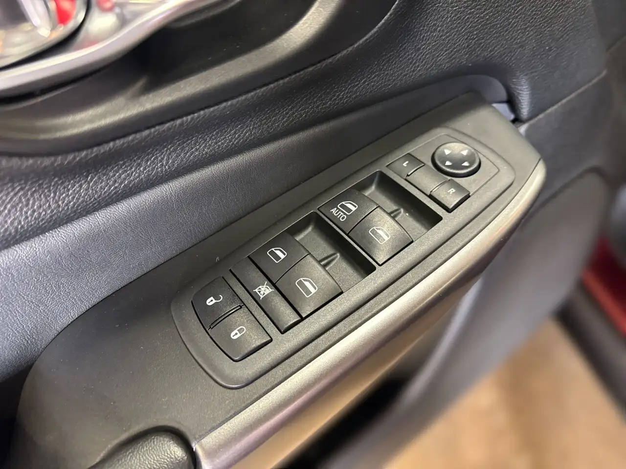 Jeep Cherokee снимка Jeep Cherokee
