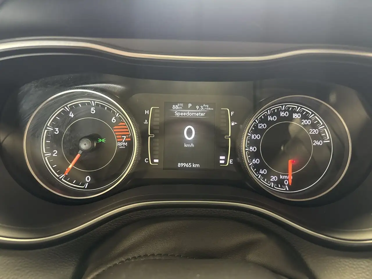 Jeep Cherokee снимка Jeep Cherokee
