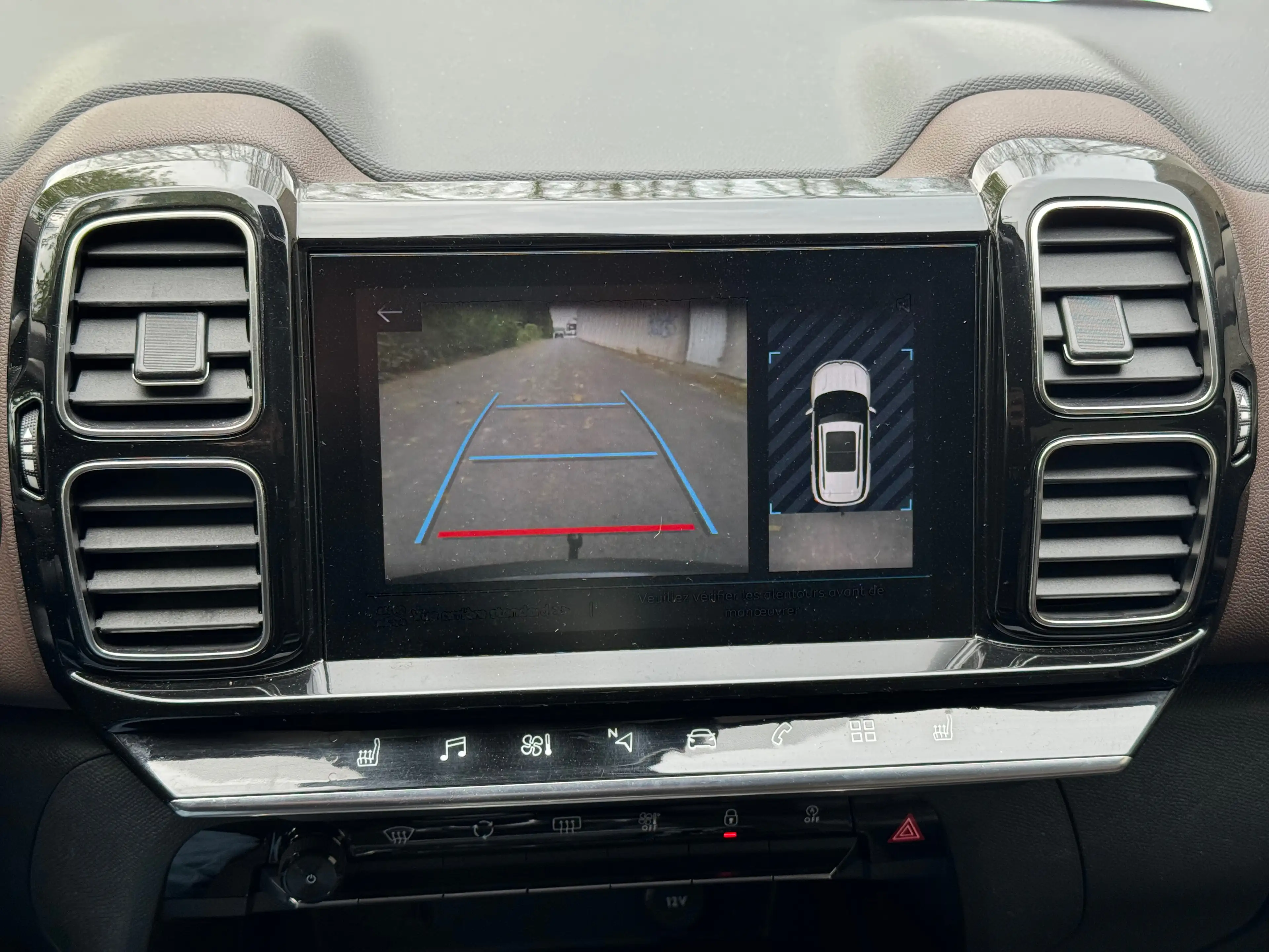 Citroen C5 Aircross Business Lounge // CAMERA // FULL CARNET // CARPLAY// CUIR — photo 10