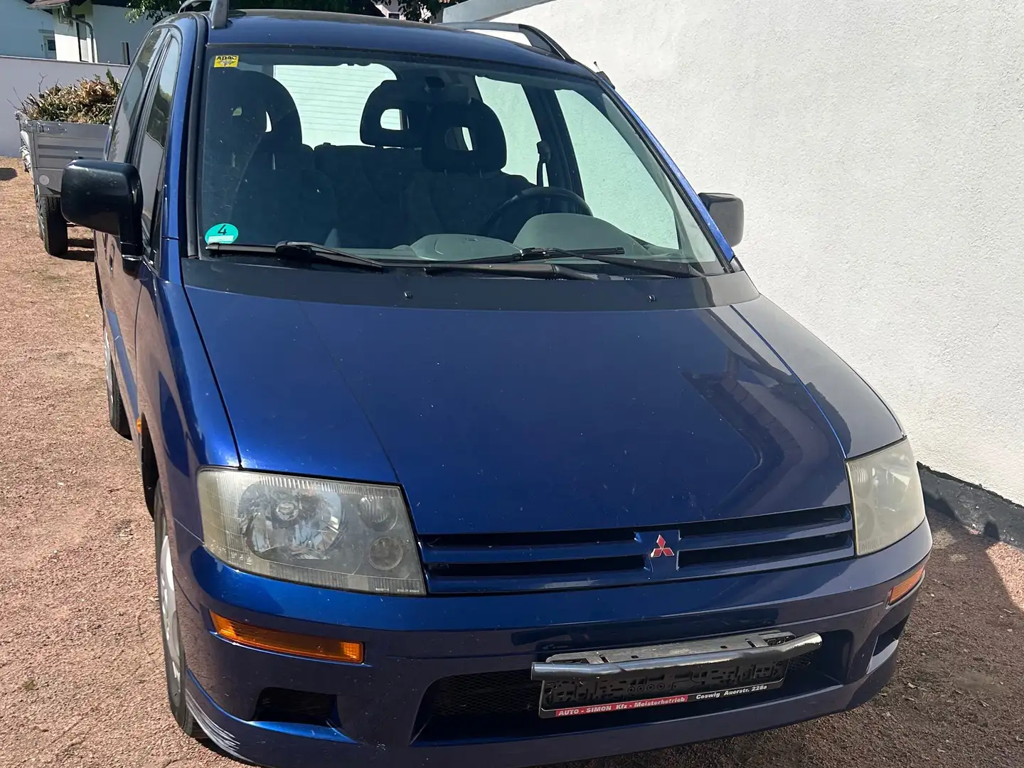 Mitsubishi Space Runner Bleu - 1