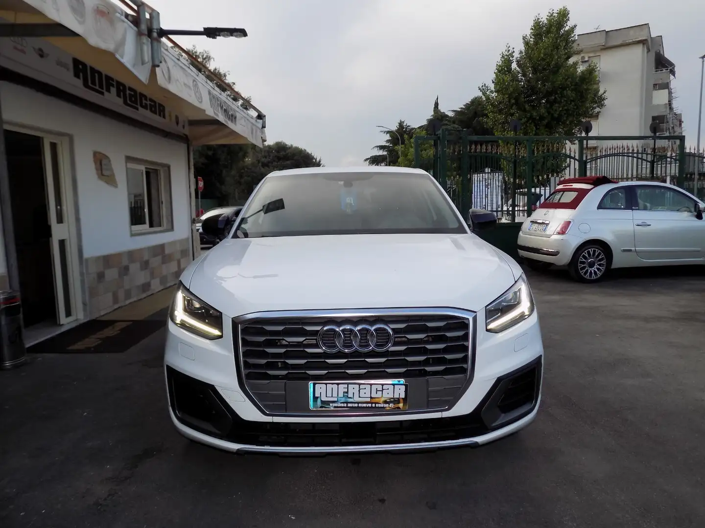 Audi Q2 1.4 tfsi Business s-tronic Blanc - 1