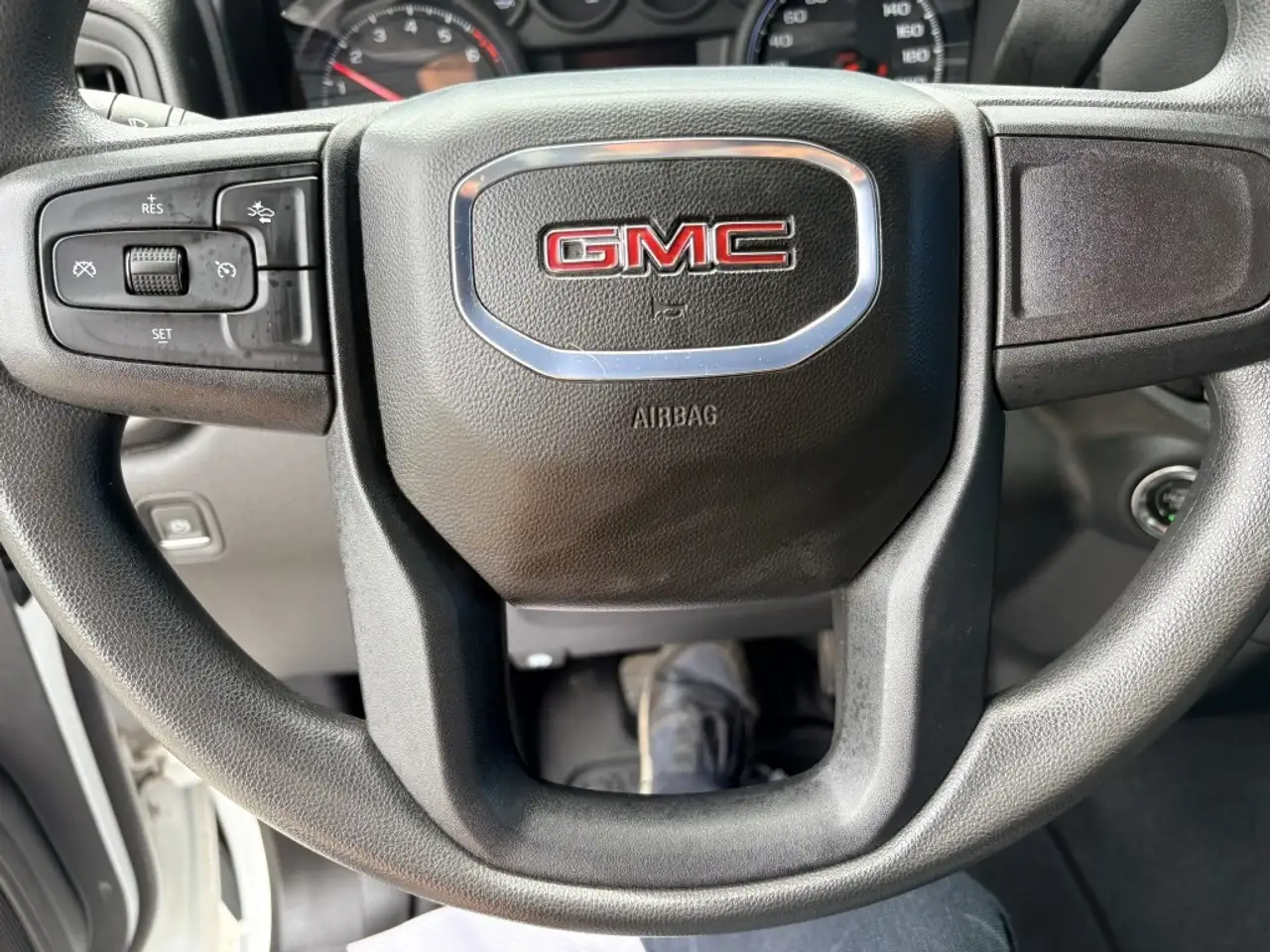 GMC Sierra 1500 photo GMC Sierra 1500