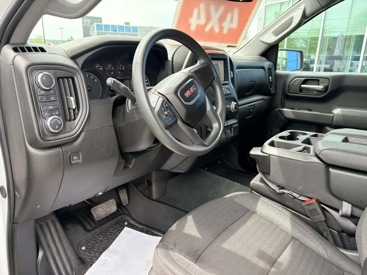 GMC Sierra 1500 photo GMC Sierra 1500