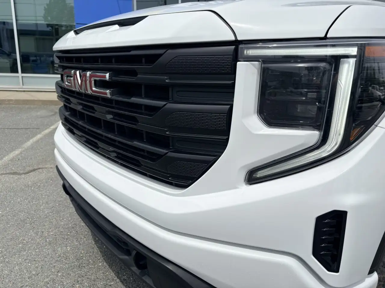 GMC Sierra 1500 photo GMC Sierra 1500