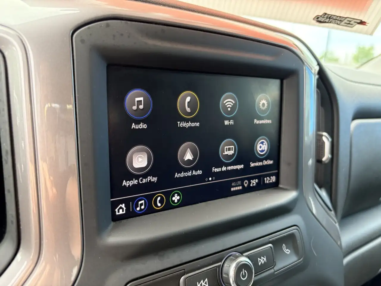 GMC Sierra 1500 photo GMC Sierra 1500