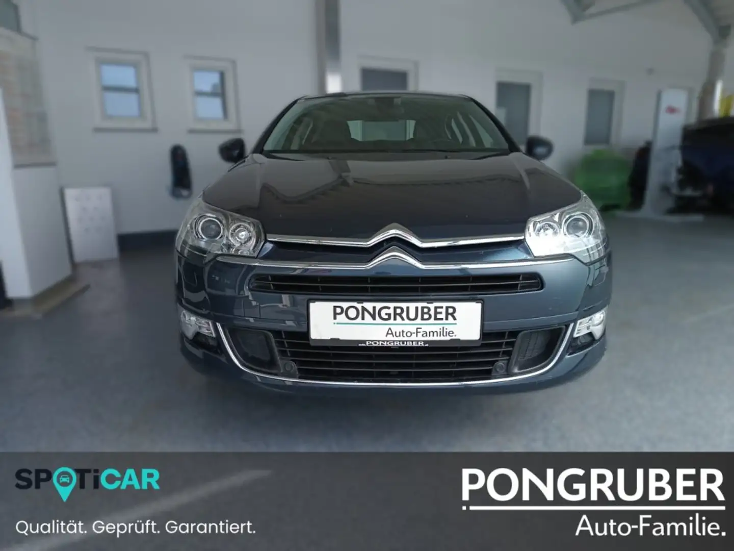Citroen C5 Limousine 2,2 HDI 200 Exclusive Aut. Blau - 2
