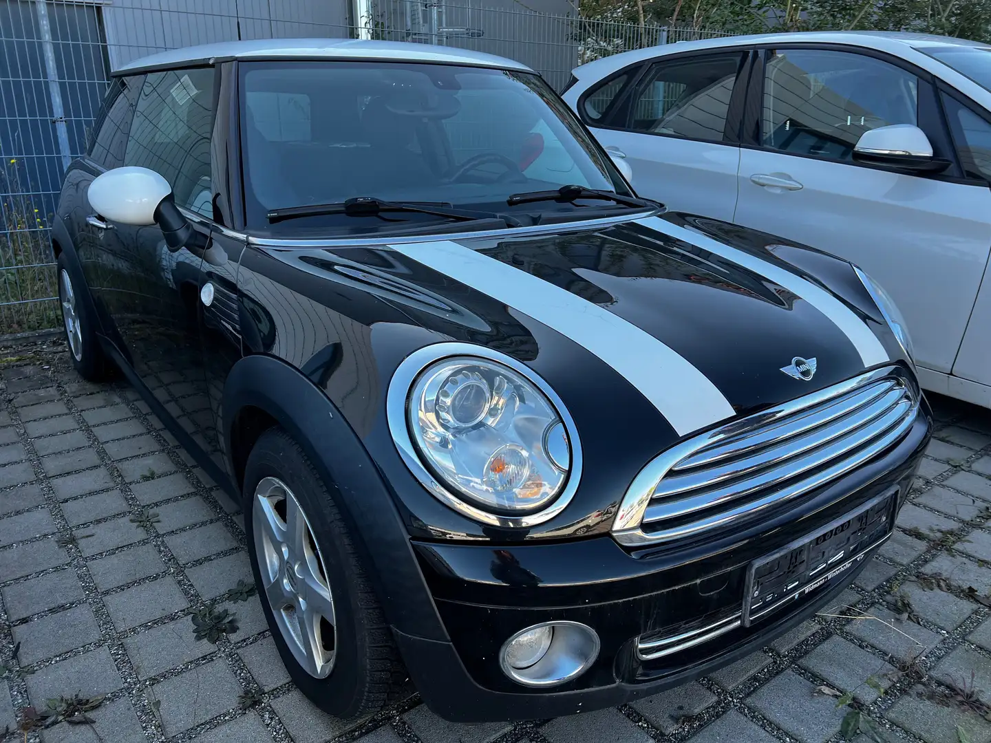 MINI One Cooper Schwarz - 1