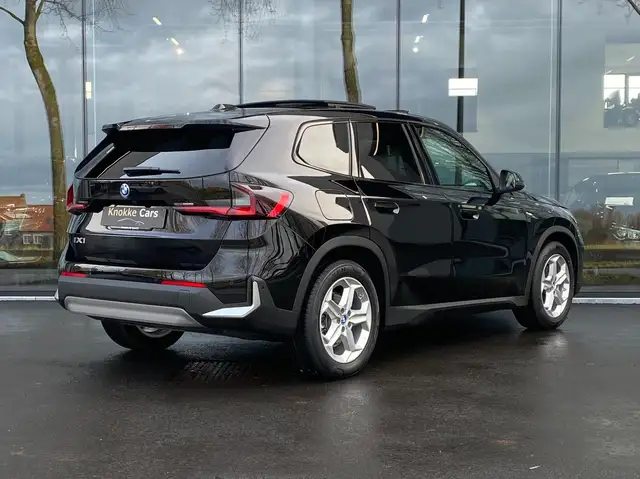 BMW iX1 Leder beige,Panoramisch dak,Head up,Sportcomfort