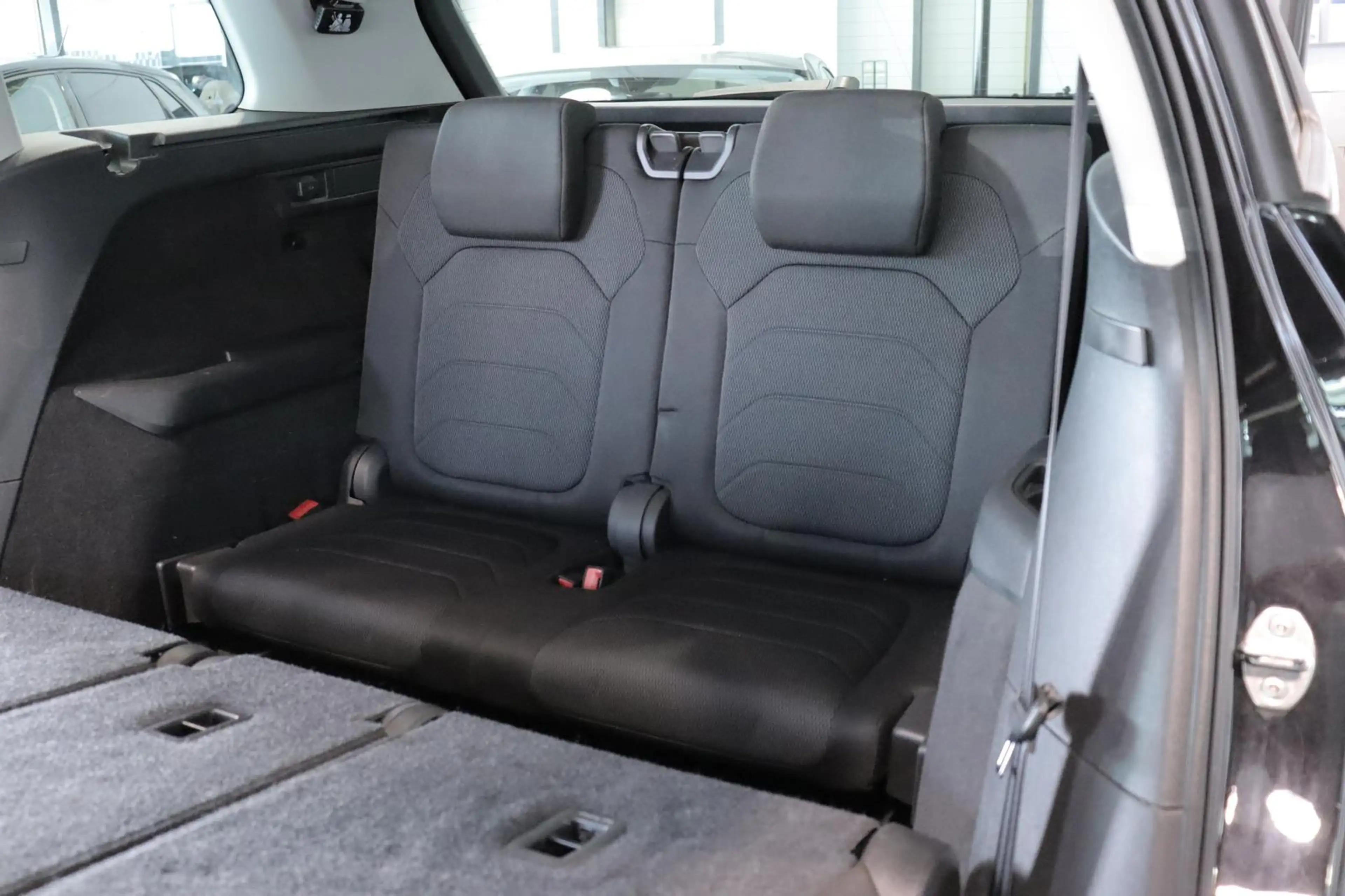Skoda Kodiaq 2.0 TDI Ambition*7-SITZ*AHK*VIRTUAL*CAM* — photo 13