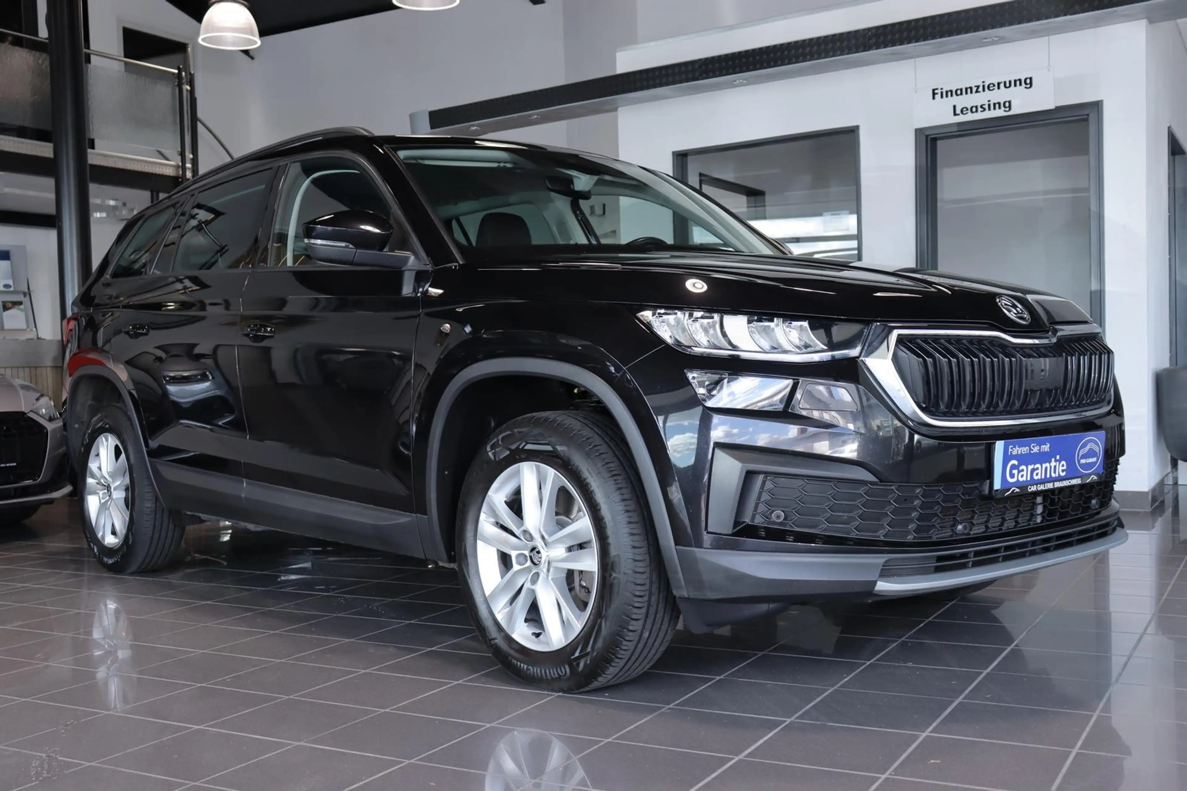 Skoda Kodiaq 2.0 TDI Ambition*7-SITZ*AHK*VIRTUAL*CAM* — photo 2